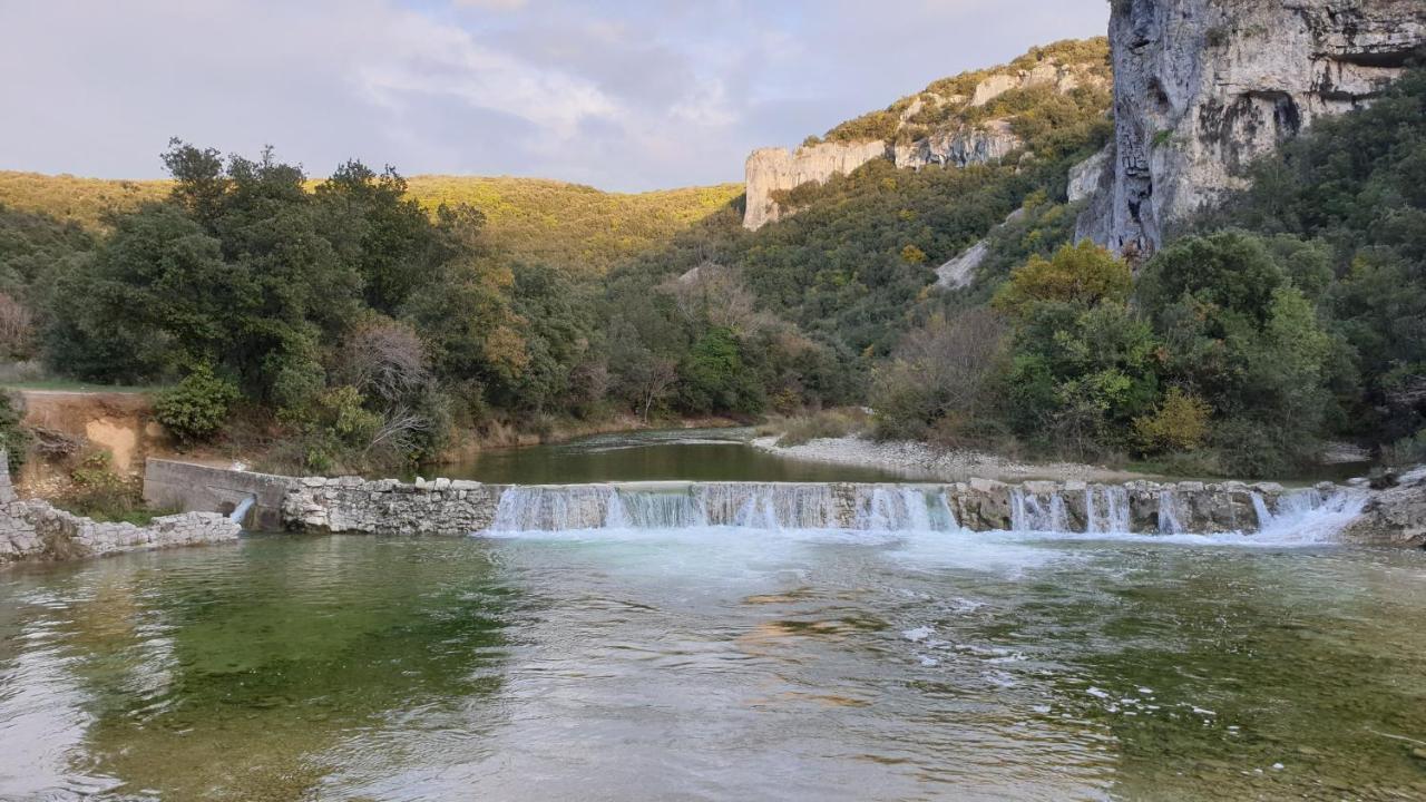 Gites Du Combeau Saint-Maurice-dʼIbie Exteriör bild
