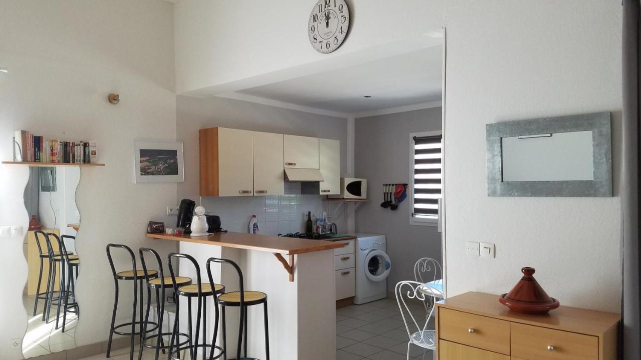 Gites Du Combeau Saint-Maurice-dʼIbie Exteriör bild